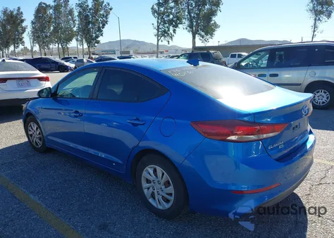 2017 Hyundai Elantra Se z USA, uszkodzony, nr VIN 5NPD74LFXHH096884